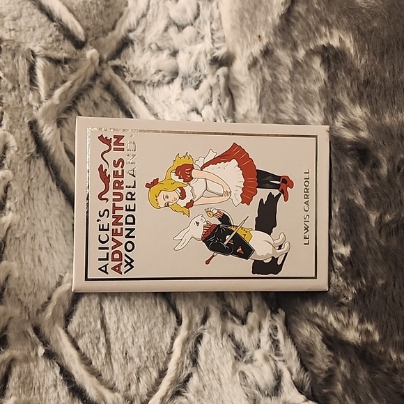 Story book cosmetics eye shadow & lippy - Picture 2 of 5